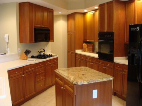 Spacious with golf and wildlife views 1233-4